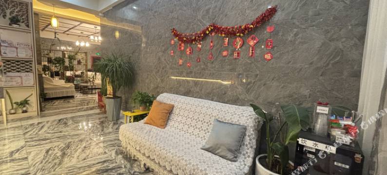 安龙榆树酒店图片