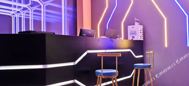 ReMAX热麦电竞酒店(宁波东部新城文化广场店)图片