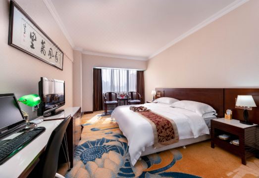 Huatai Hotel Hotel Overview