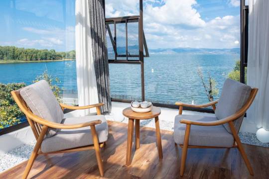 花筑·大理一苇海景咖啡主题美宿(洱海生态廊道店)图片