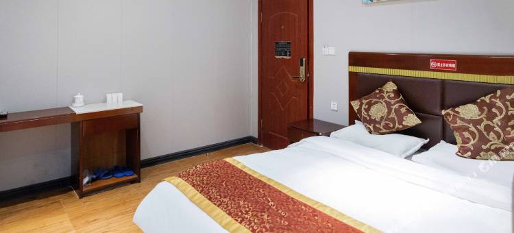 阿瓦提皇城宾馆图片