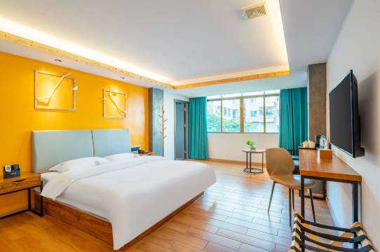 哈啰酒店(广州新白云国际机场人和店)