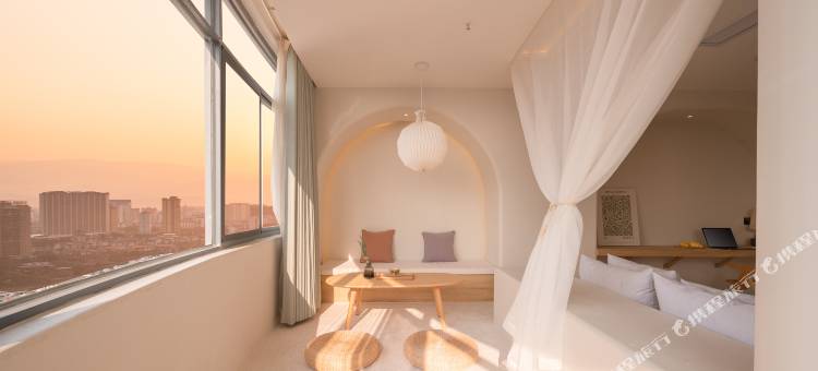 何璞·慕白|CreamCake 度假酒店(西双版纳景洪告庄星光夜市店)图片