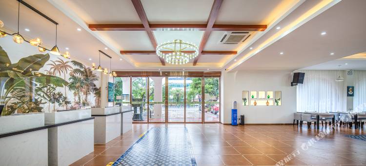 欧暇·地中海酒店(东方新港店)图片