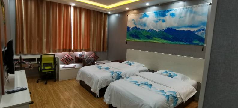 若尔盖泰得轻宿酒店