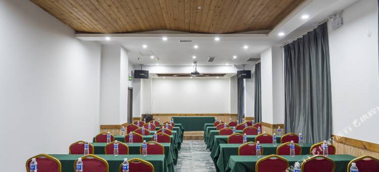 一缕阳光旅行客栈(胖东来店)图片