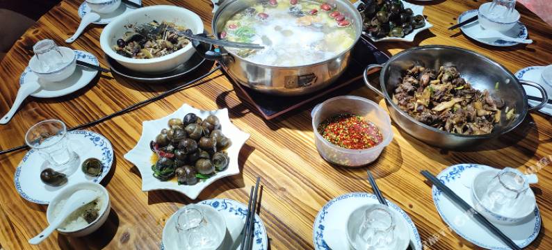 阳朔大面山休闲阁(九马画山峡谷漂流景区店)图片