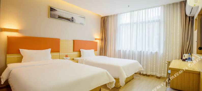 优品夏季酒店(德安万象广场店)图片