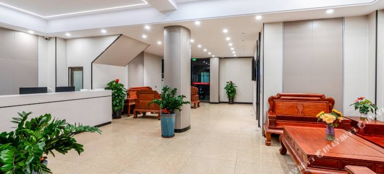 贵客·云居酒店(崇左站沿山路店)图片