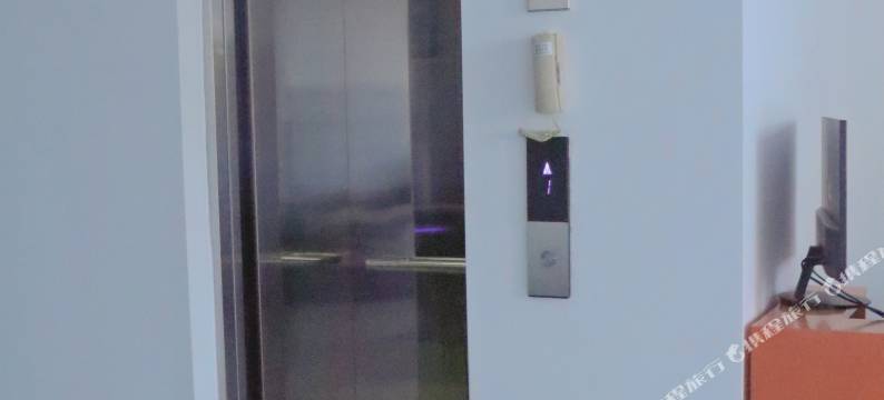 宇宸时尚酒店(保山高铁站店)图片