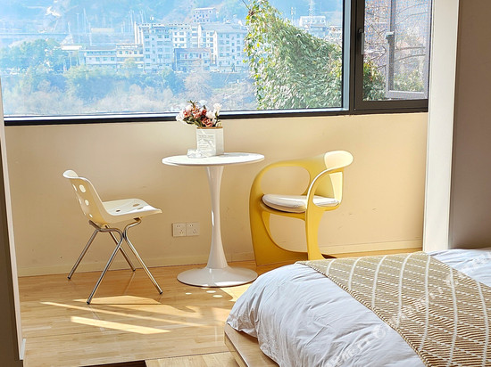 石泉清境幽舍(石泉古街店)