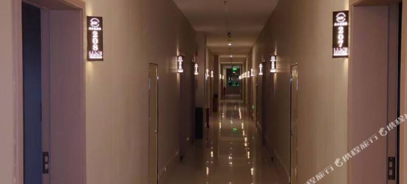 白水溪酒店(吐鲁番托克逊飞马转盘店)图片