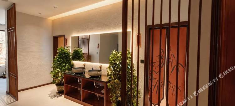 米林迦楠云境酒店(索松村店)图片