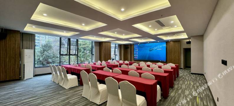 柏曼酒店(成都温江光华公园地铁站店)图片