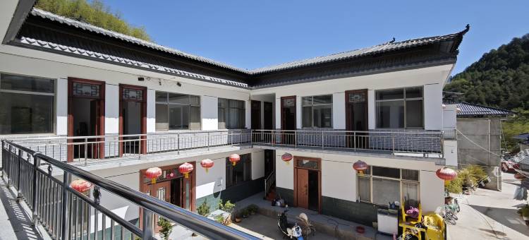 骆驼王子民宿(麦积山石窟景区店)图片