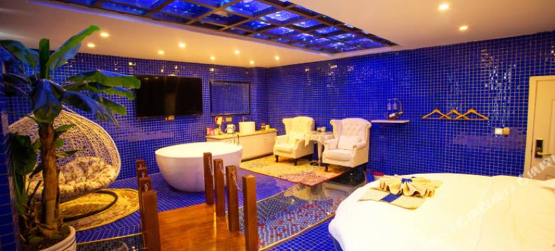 维爱温泉酒店(丽江古城区雪山路店)图片