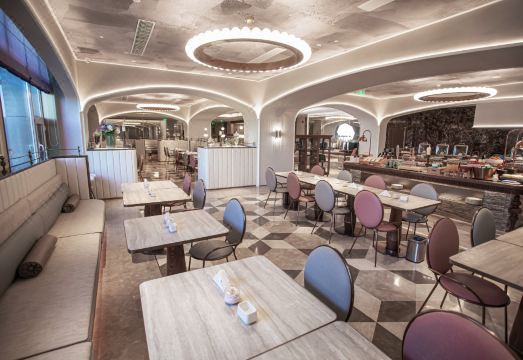 RunchengHotel Overview