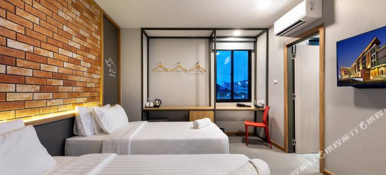 罗勇普拉伊普拉斯酒店(PLAAI Plus Hotel Rayong)图片