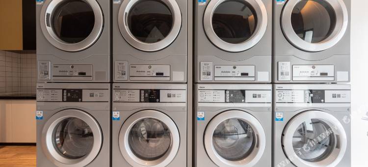 广州南站万科中心亚朵酒店图片