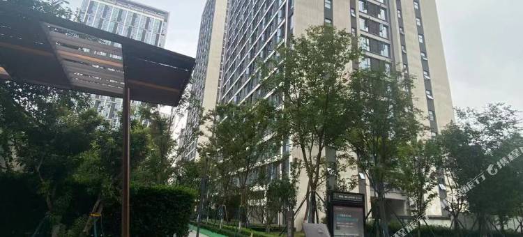 成都青葱年华公寓(金石路地铁站店)图片