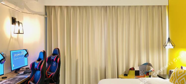 方柚电竞酒店(环城南路昆明火车站店)图片