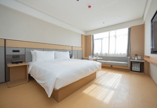 JI Hotel (East Zhujiang Road store) Hotel Overview