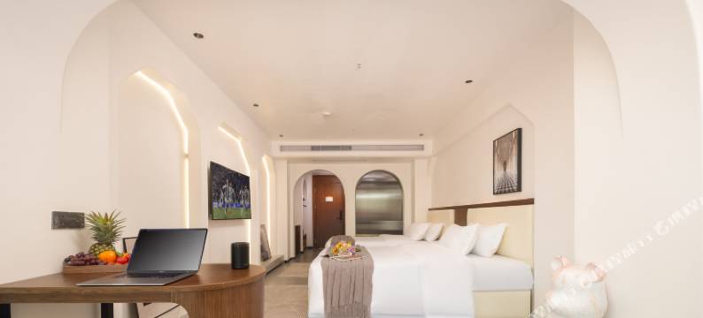 西双版纳美呈酒店(告庄星光夜市店)图片