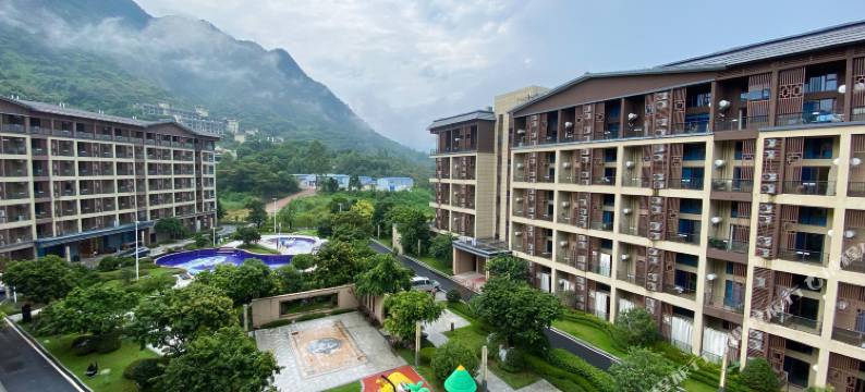 广州碧桂园金叶子温泉别墅图片