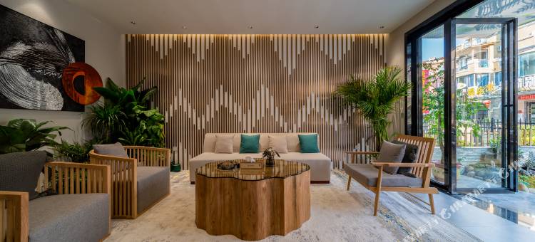 安顺拾光民宿(多彩万象旅游城店)图片