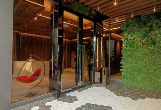 高雄行旅外景图