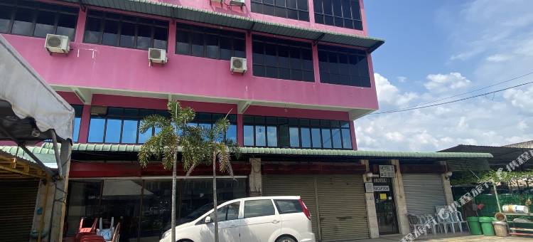 OYO 90885贝拉五角大楼旅馆(OYO 90885 Bera Pentagon Inn)图片