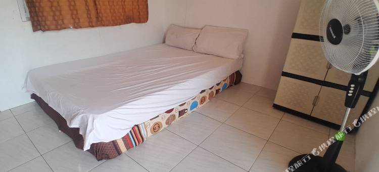 OYO 93411教法酒店托博朗(OYO 93411 Syariah Hotel Tomborang)图片