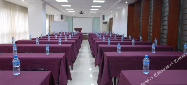 名典商旅酒店(肇庆七星岩牌坊广场店)图片