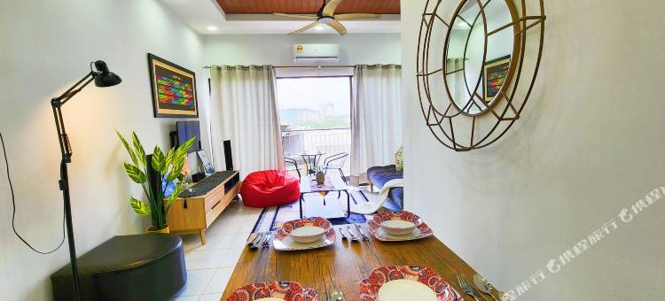 KLIA Lili Residensi 5+2 PAX 带华丽泳池(KLIA Lili Residensi 5+2 PAX with Splendid Pool)图片