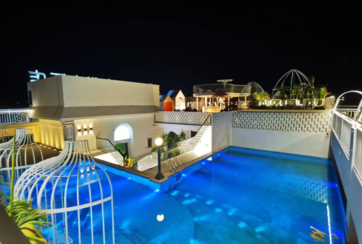 金香顿悦庭高空无边泳池全景花园酒店(西双版纳嘎洒国际机场店)图片