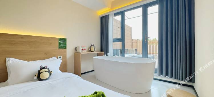 龙猫精灵酒店(南京火车站红山动物园店)图片