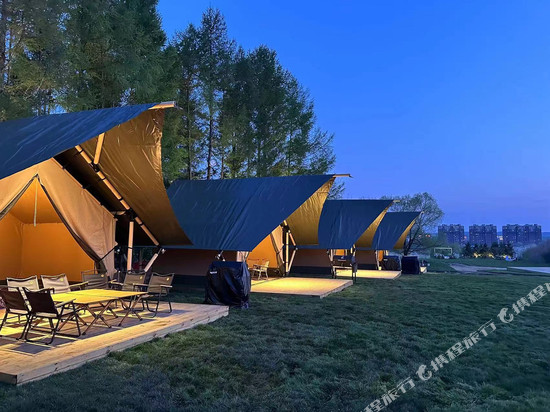 仰望星空·绿意盎然|星月森林度假山庄