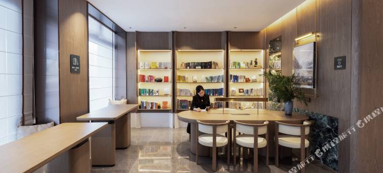 北京南锣鼓巷北新桥地铁站亚朵酒店图片