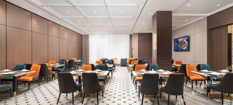 白玉兰酒店(信阳东站店)图片