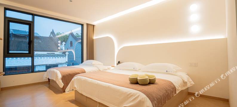 天堂寨甜艳小筑图片