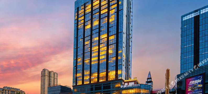 季風艺术影宿酒店(通川区四川文理学院莲花湖校区店)图片