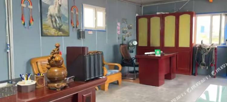 希拉穆仁草原游客中心图片