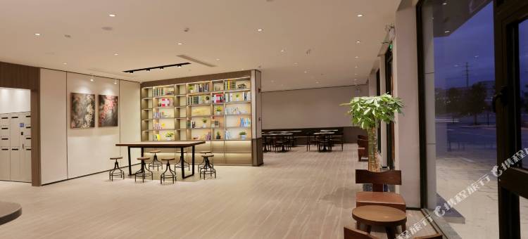 如家酒店·neo(宁波外滩大桥地铁站来福士广场店)图片