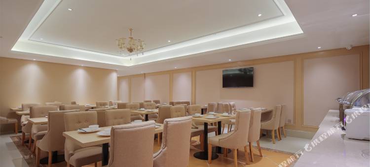 维也纳酒店(成武翡翠城店)图片
