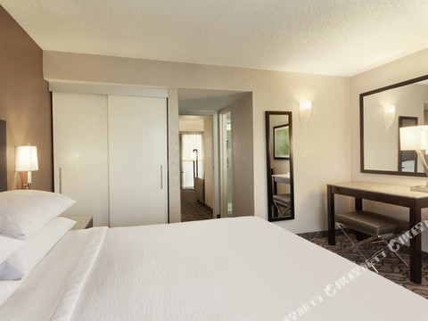 阿卡迪亚帕萨迪纳区希尔顿安泊套房酒店