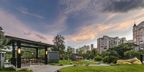 戴琳花園酒店(福州金融街萬達光明港地鐵站店)