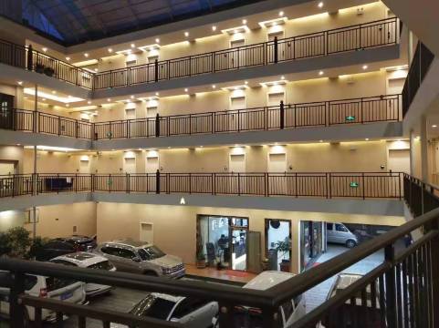 香格里拉宏丰酒店(独克宗古城店)