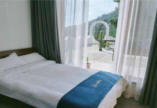 One Mountain Accompanying the Sea · Intelligent Sea View Parent Child Vacation Villa Meisu Hotel Overview