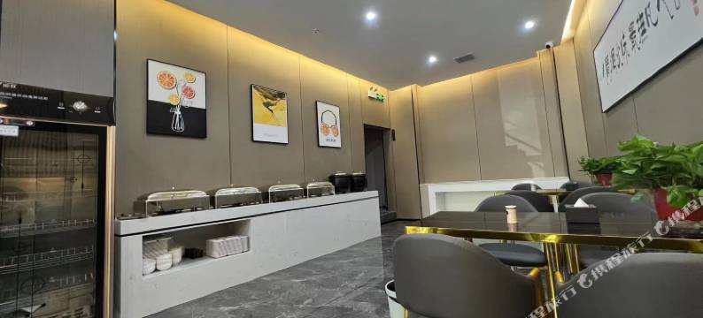 云朵酒店(一峰城市广场颖河湾店)图片