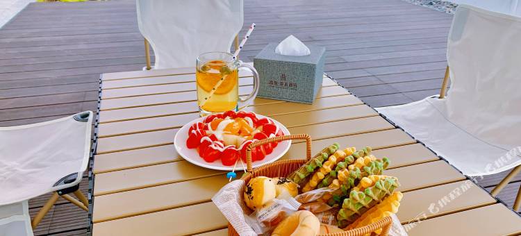 泓悦·影素酒店(自贡高铁站店)图片